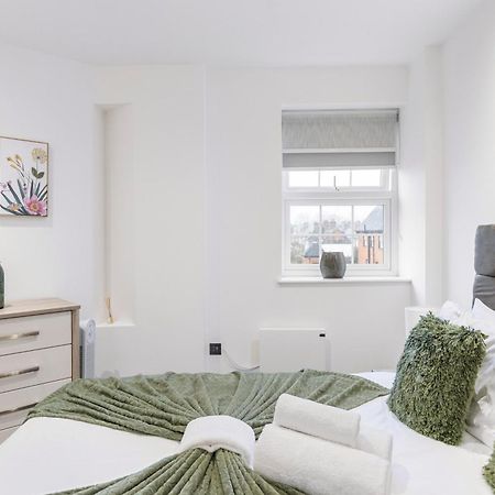 Bright And Spacious Apartment - Excellent Location ลอนดอน ภายนอก รูปภาพ