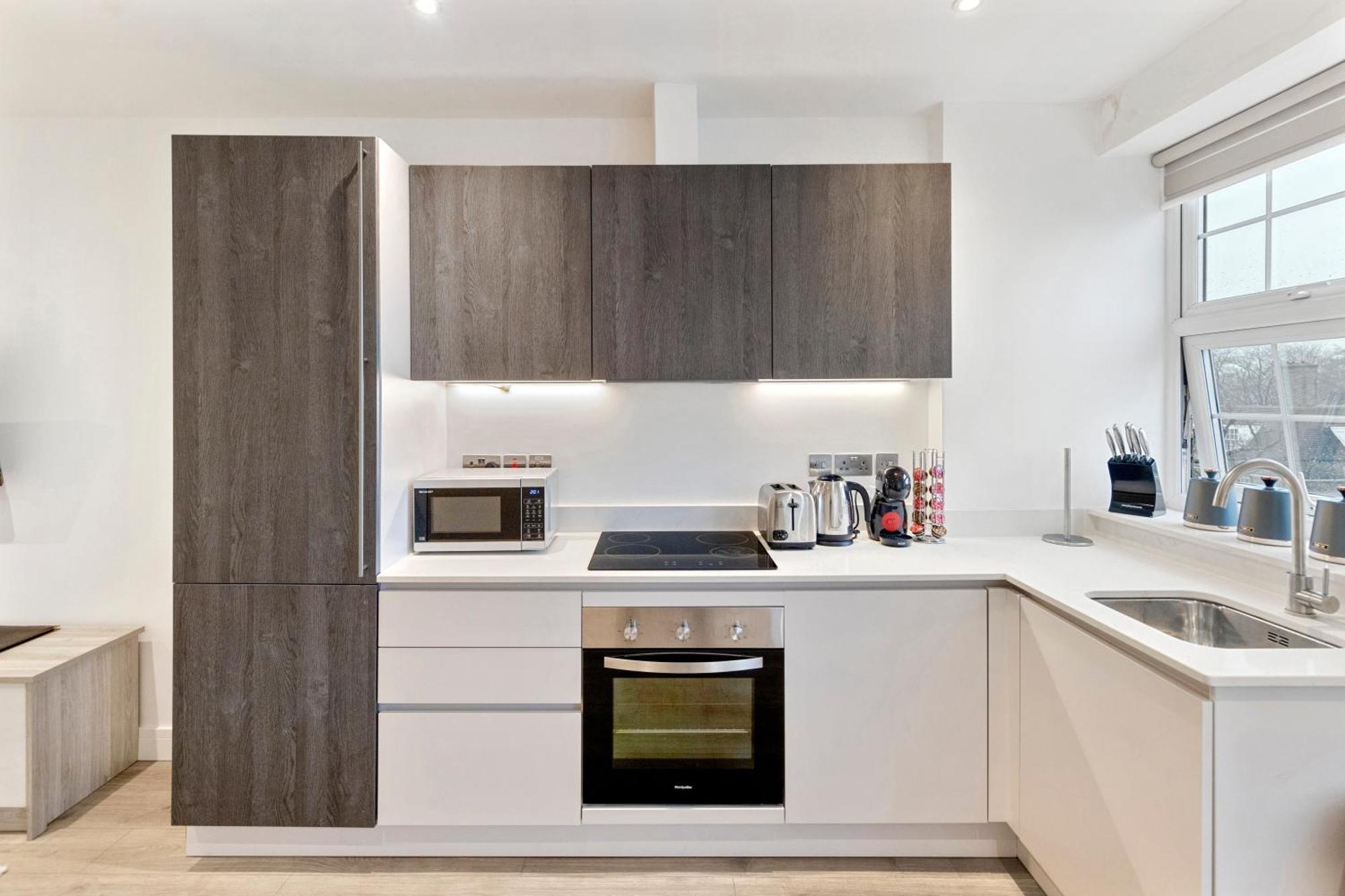 Bright And Spacious Apartment - Excellent Location ลอนดอน ภายนอก รูปภาพ